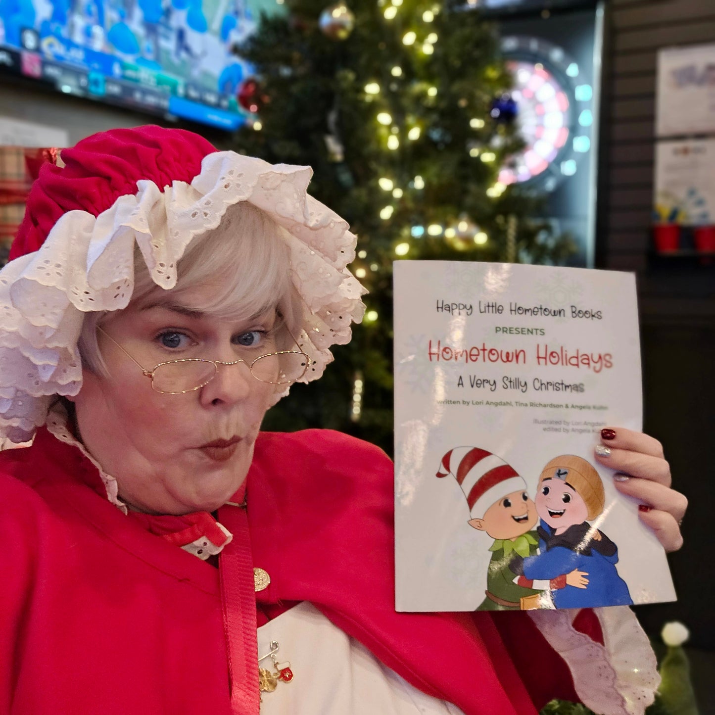 Candle Making with Mrs.Claus at Rodeo Lounge