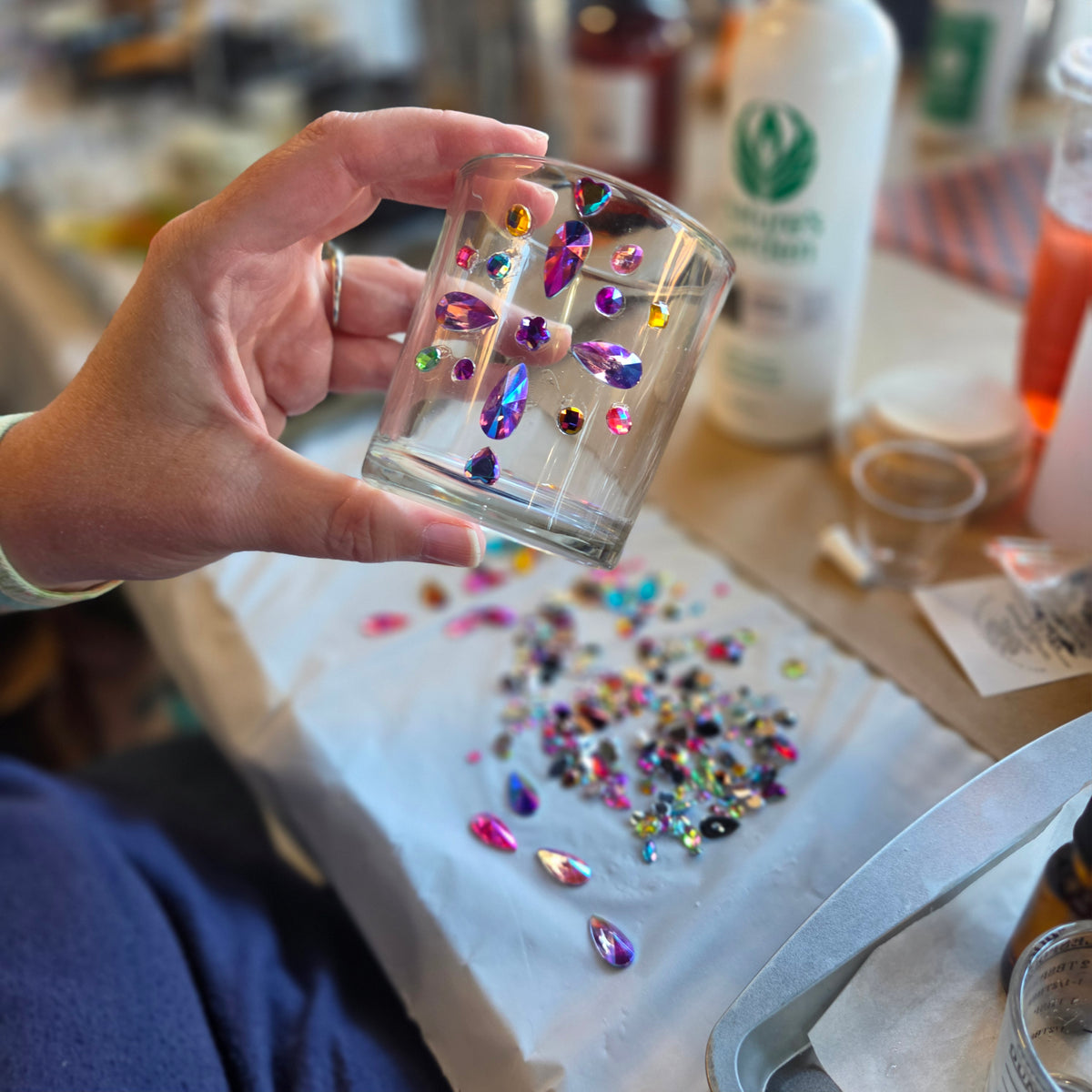 November 15th - Rodeo Lounge Holiday Candle Making & More Class